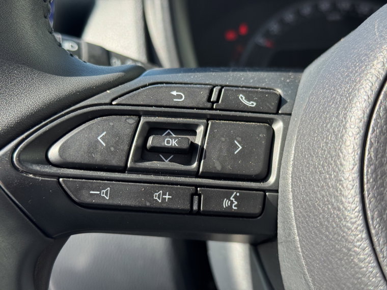Vehicle Image 17