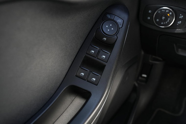 Vehicle Image 37