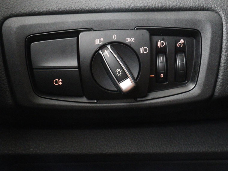 Vehicle Image 27