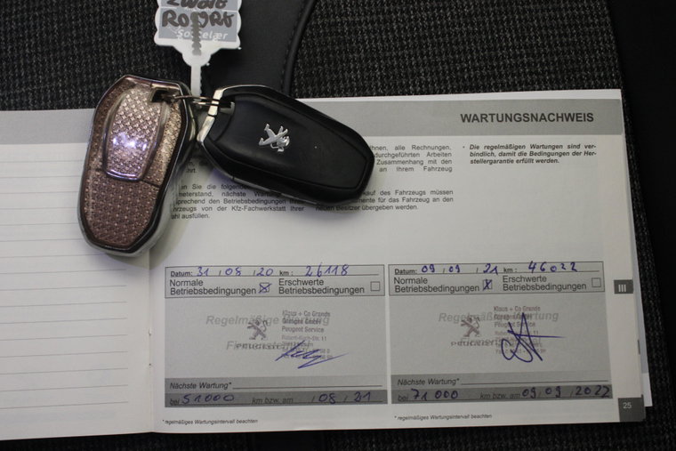 Vehicle Image 22