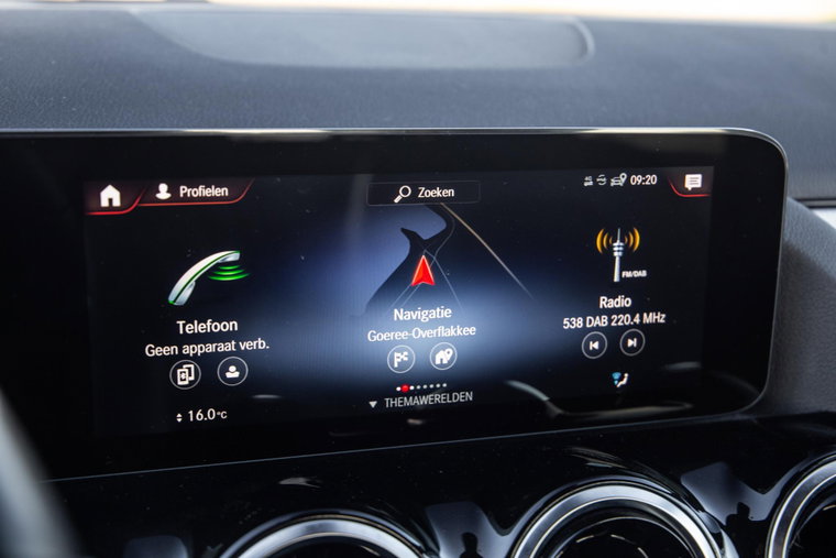 Vehicle Image 36