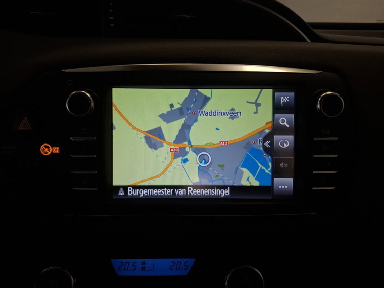 Vehicle Image 18