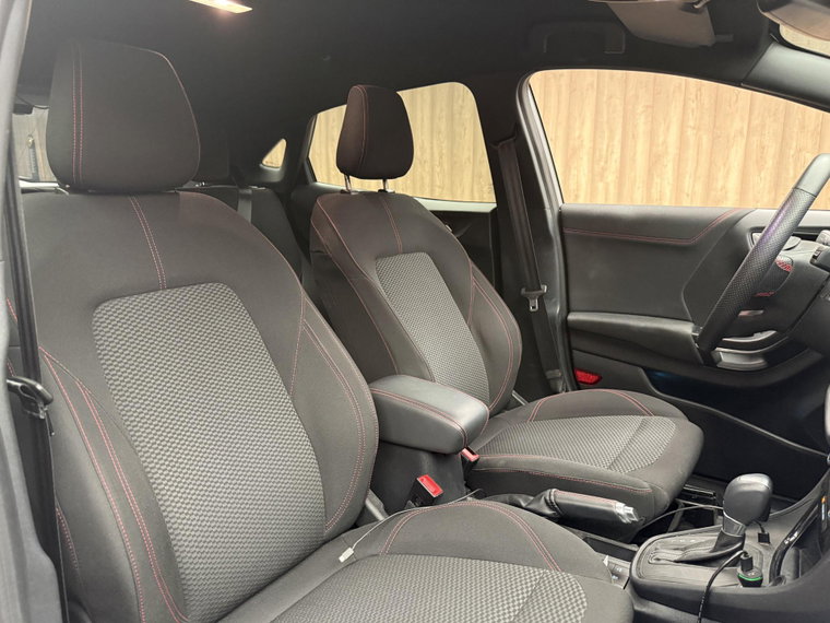 Vehicle Image 17