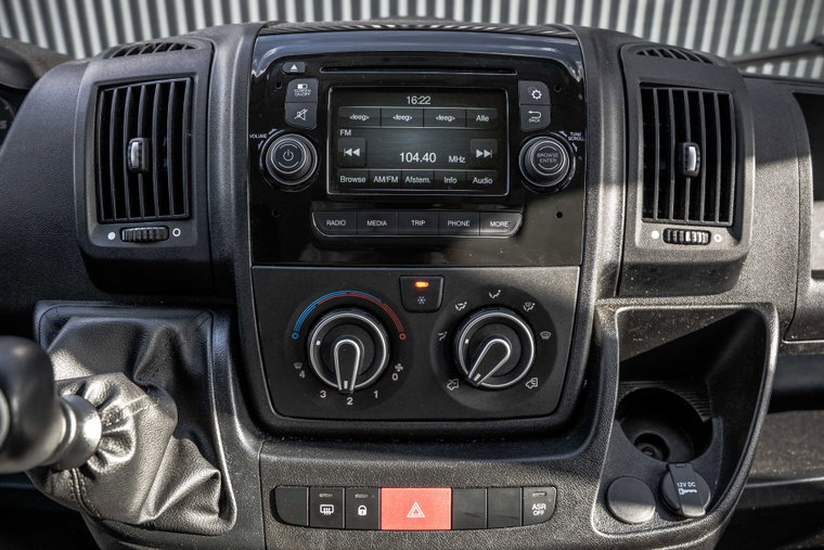 Vehicle Image 22