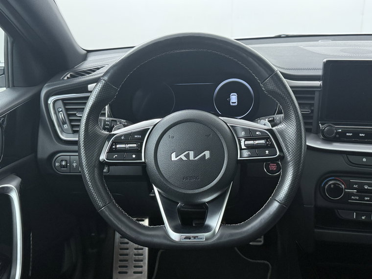 Vehicle Image 38