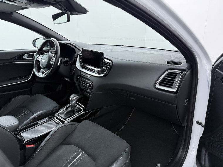 Vehicle Image 40