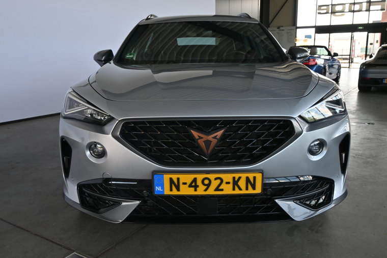 Vehicle Image 16