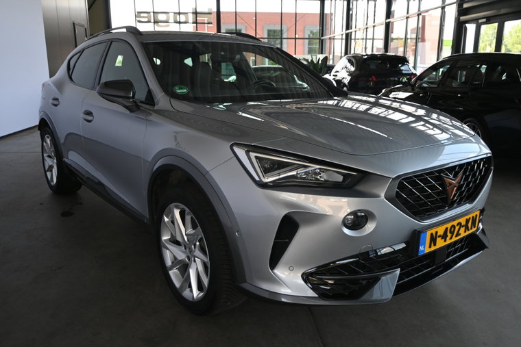 Vehicle Image 11