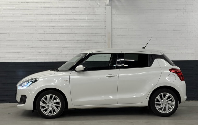 Vehicle Image 6