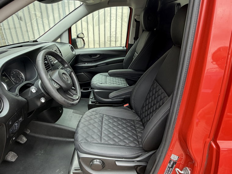 Vehicle Image 41