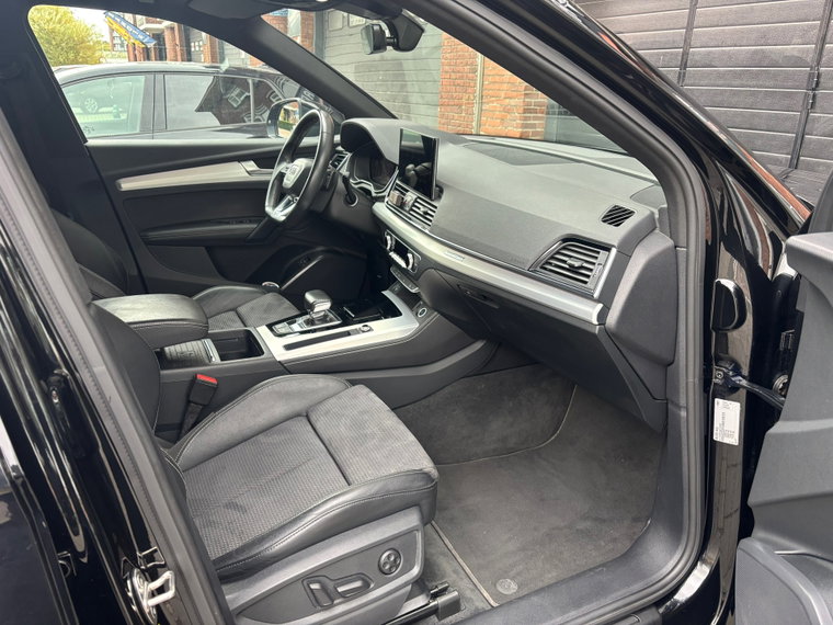 Vehicle Image 35