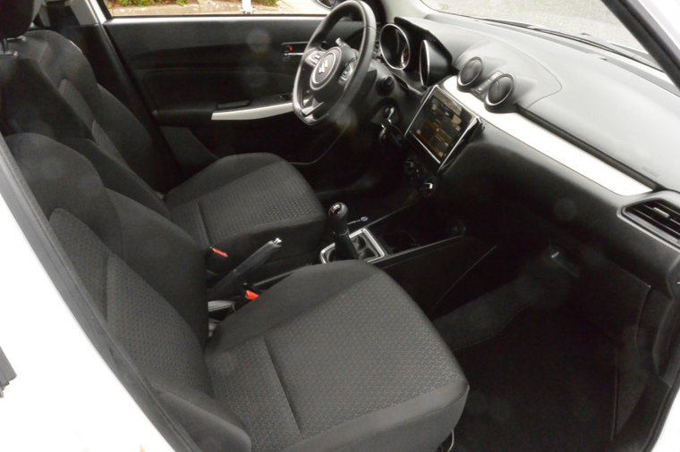 Vehicle Image 23