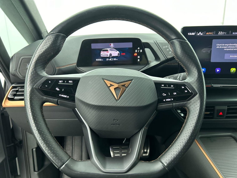 Vehicle Image 28