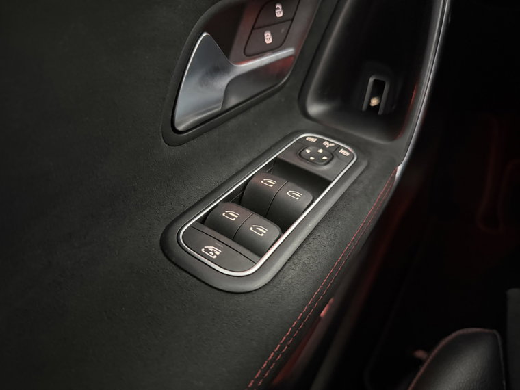 Vehicle Image 36