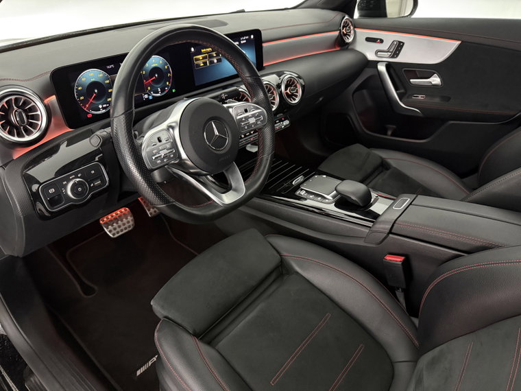 Vehicle Image 39