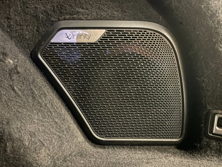 Vehicle Image 24