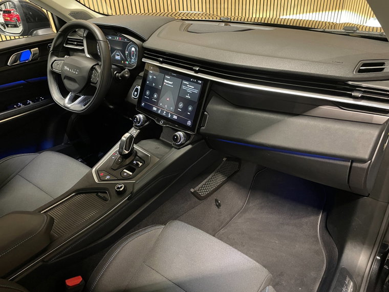 Vehicle Image 33