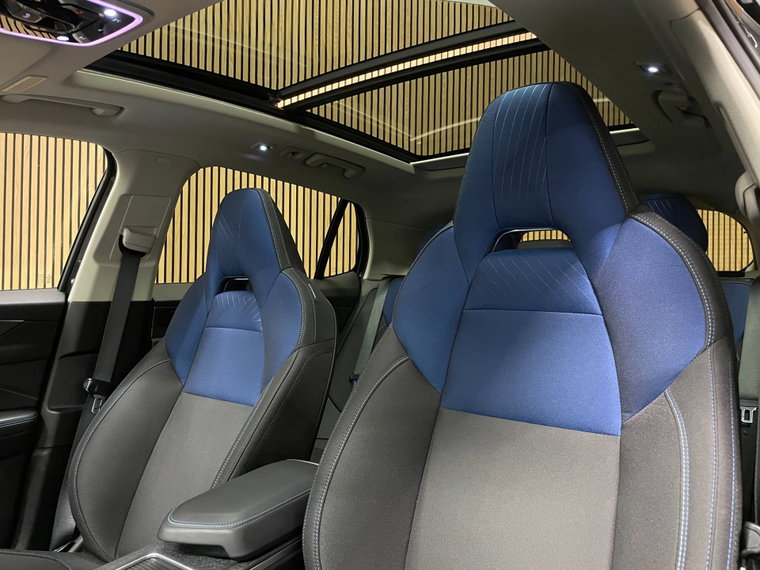 Vehicle Image 36