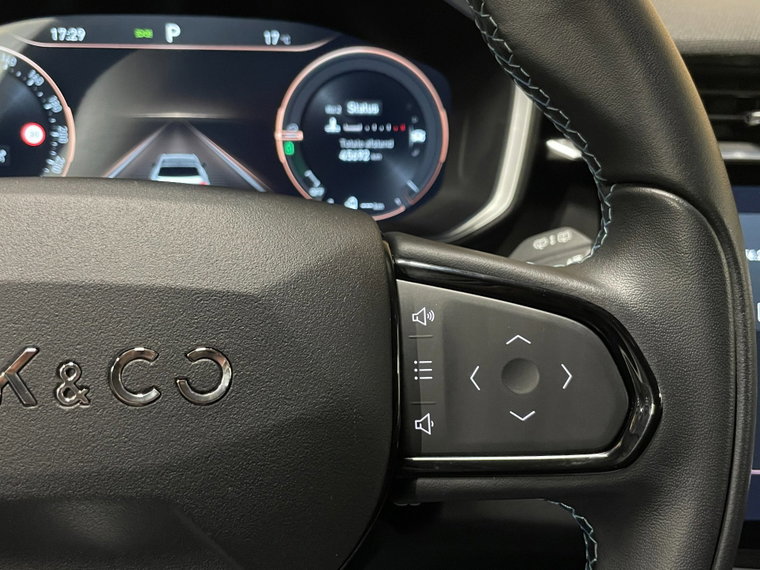 Vehicle Image 50