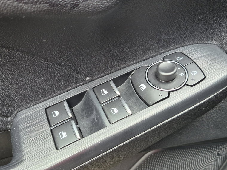 Vehicle Image 27
