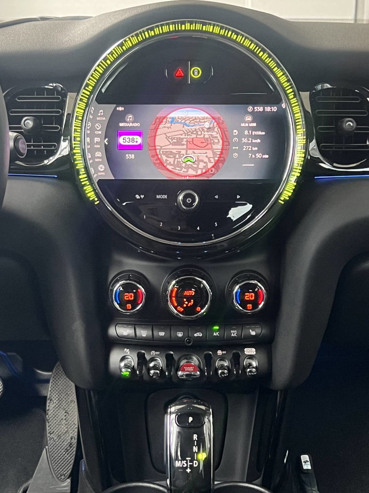 Vehicle Image 17