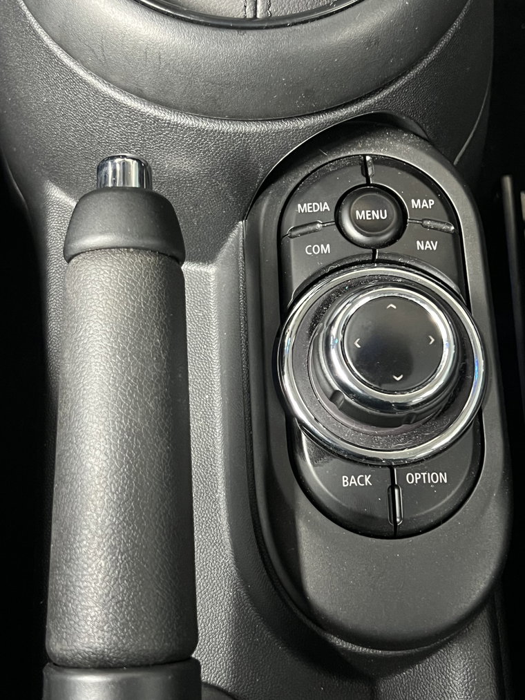 Vehicle Image 24