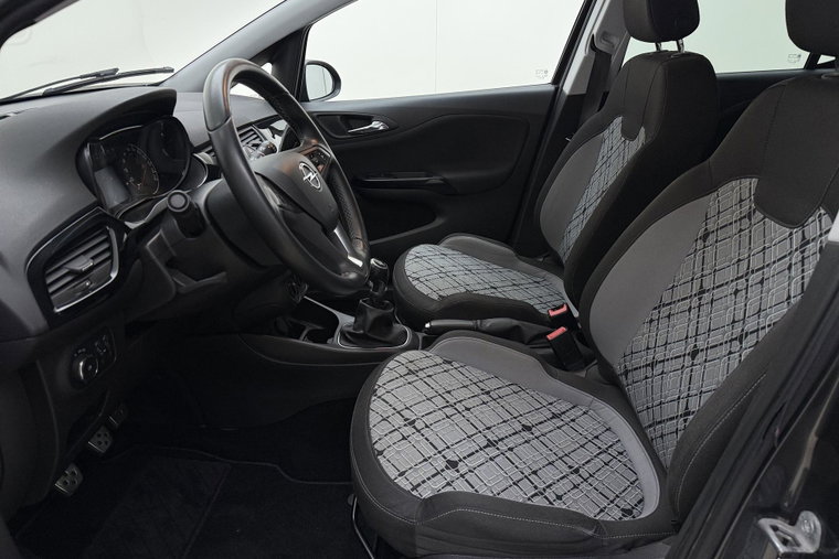 Vehicle Image 23