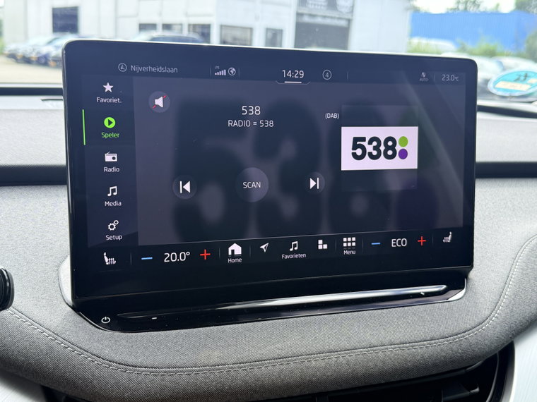 Vehicle Image 35