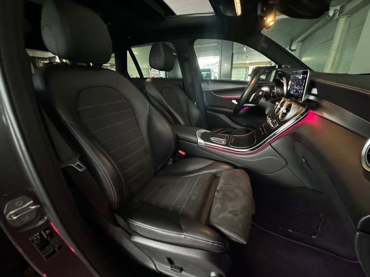 Vehicle Image 37