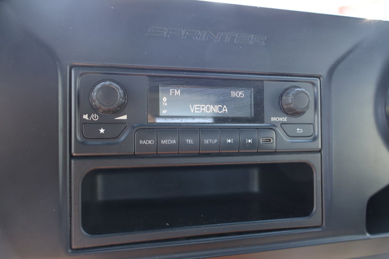 Vehicle Image 26
