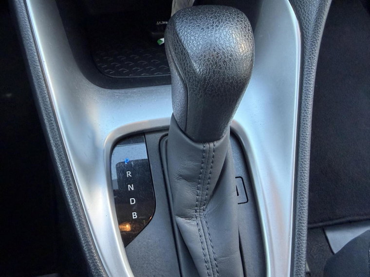 Vehicle Image 32