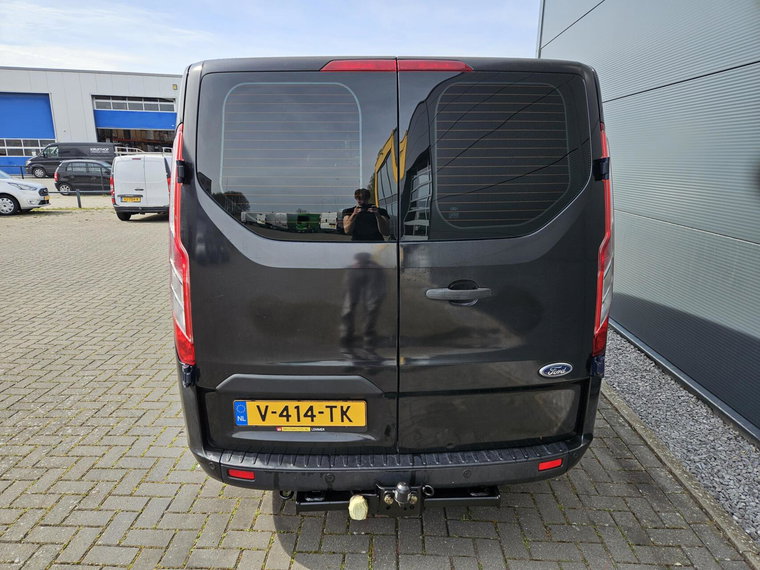 Vehicle Image 35