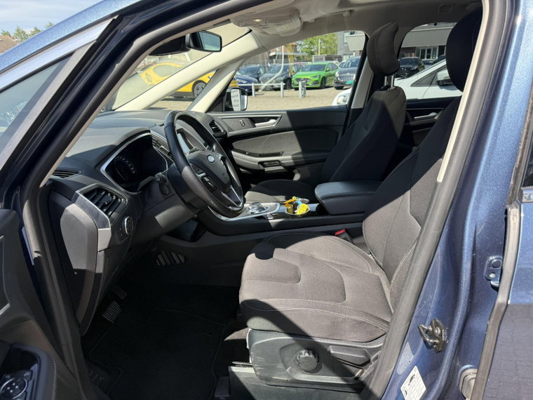 Vehicle Image 33