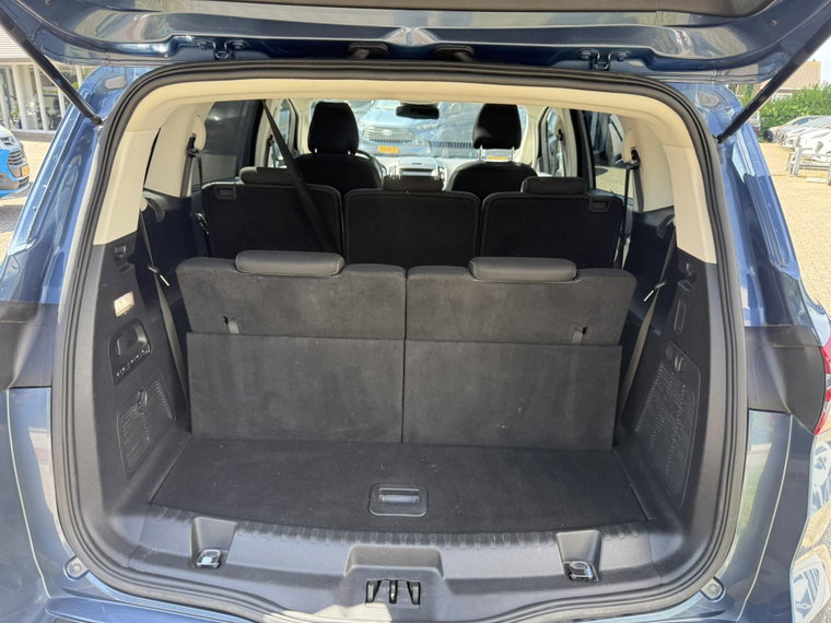 Vehicle Image 38