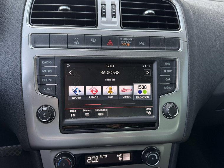 Vehicle Image 18