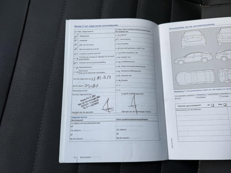 Vehicle Image 25
