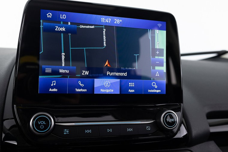 Vehicle Image 11