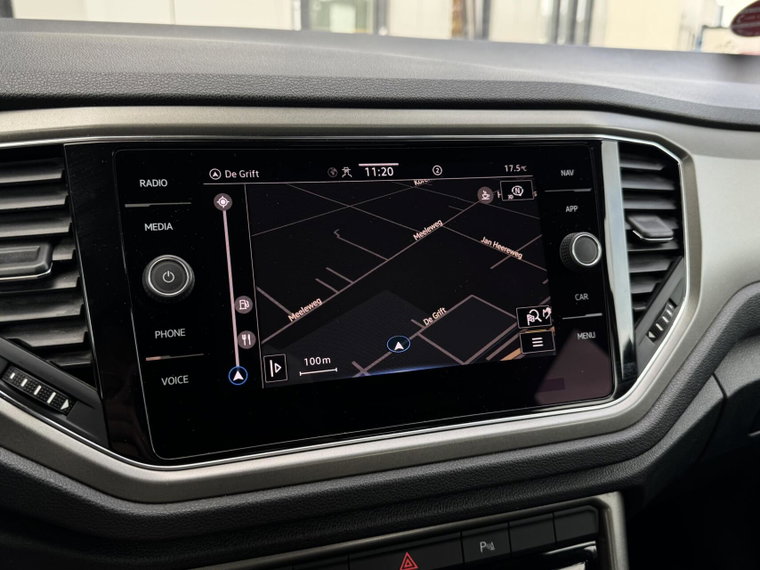 Vehicle Image 17