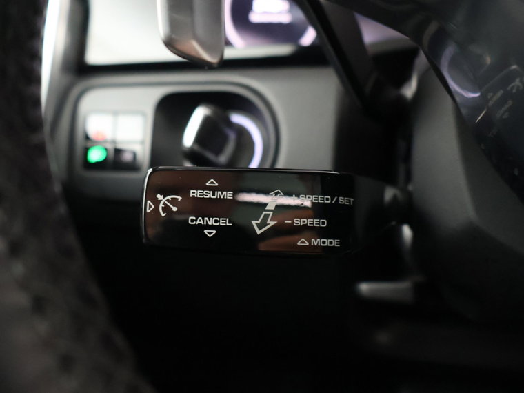 Vehicle Image 29