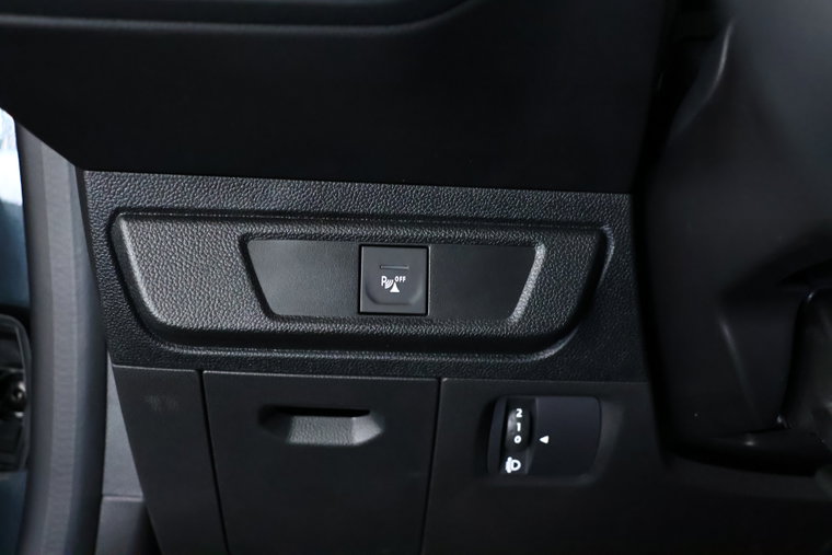 Vehicle Image 24