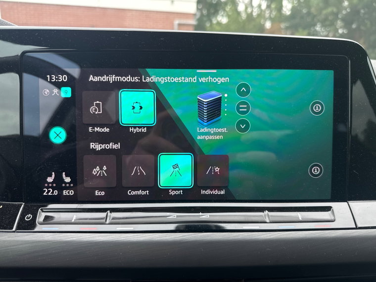 Vehicle Image 38