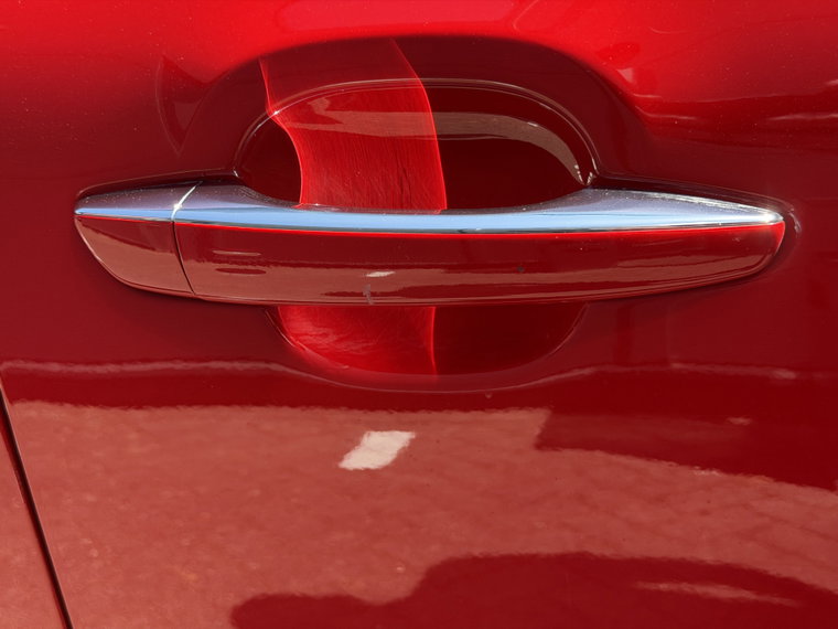 Vehicle Image 32
