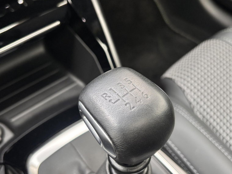 Vehicle Image 27