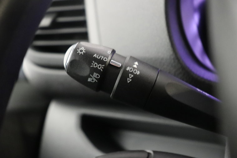 Vehicle Image 24