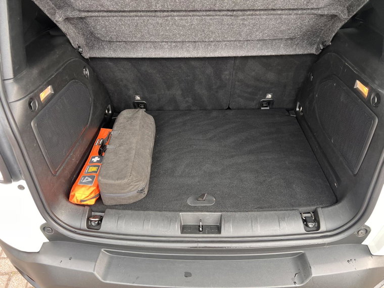 Vehicle Image 22