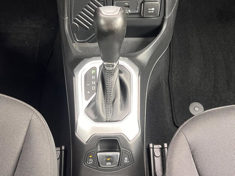 Vehicle Image 33
