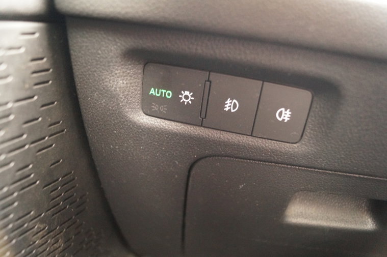 Vehicle Image 17
