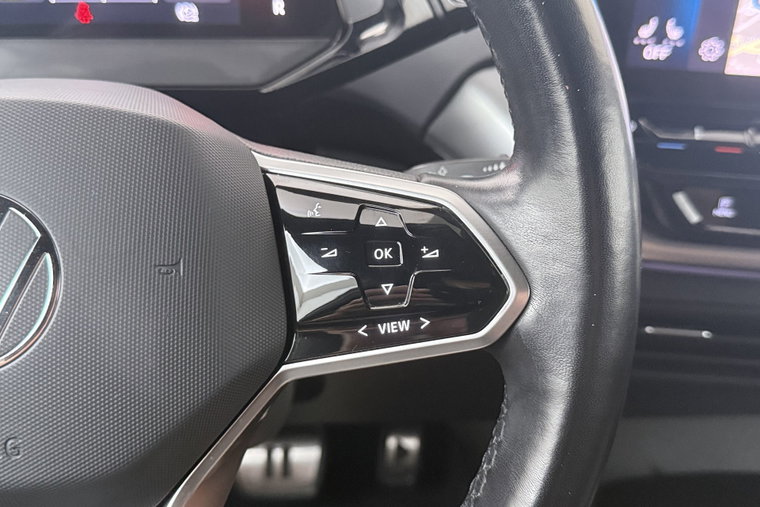 Vehicle Image 27