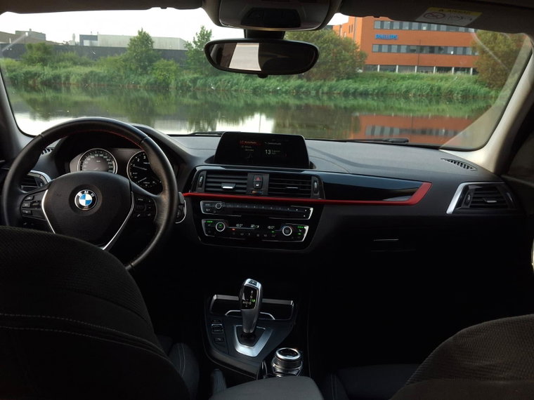 Vehicle Image 19