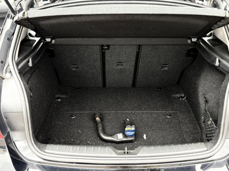 Vehicle Image 39
